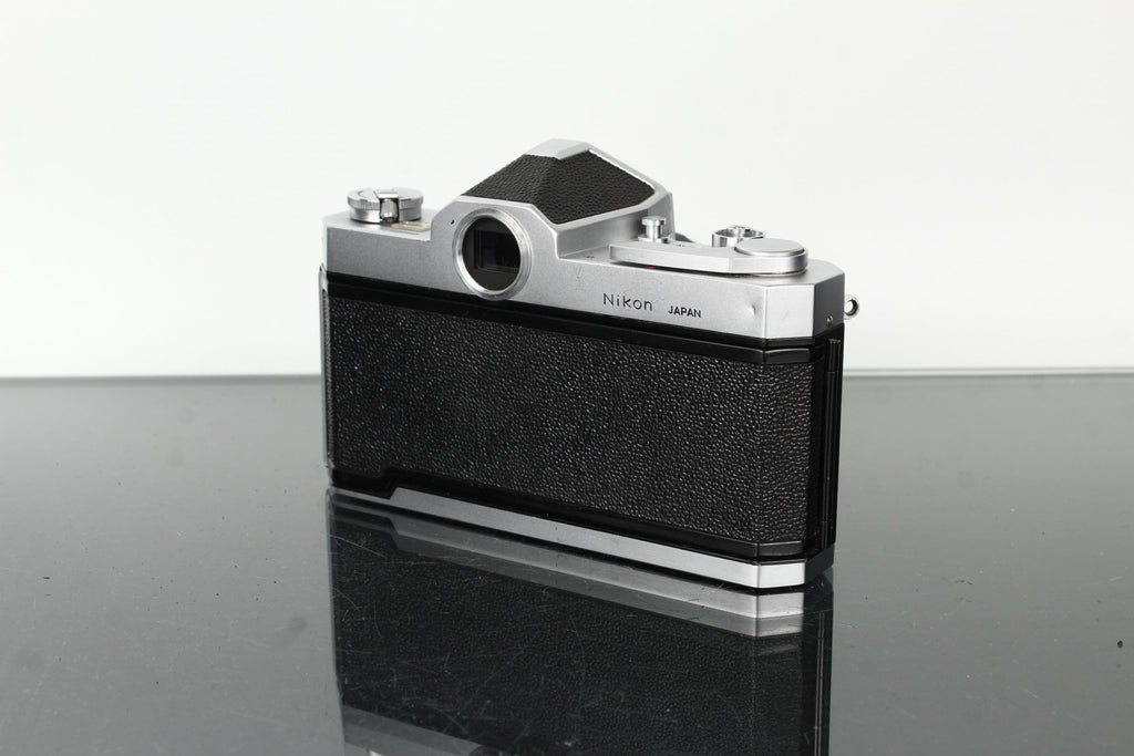 Nikon Nikkormat + Nikkor - H Auto 1:2 50mm - Dutch|Thrift