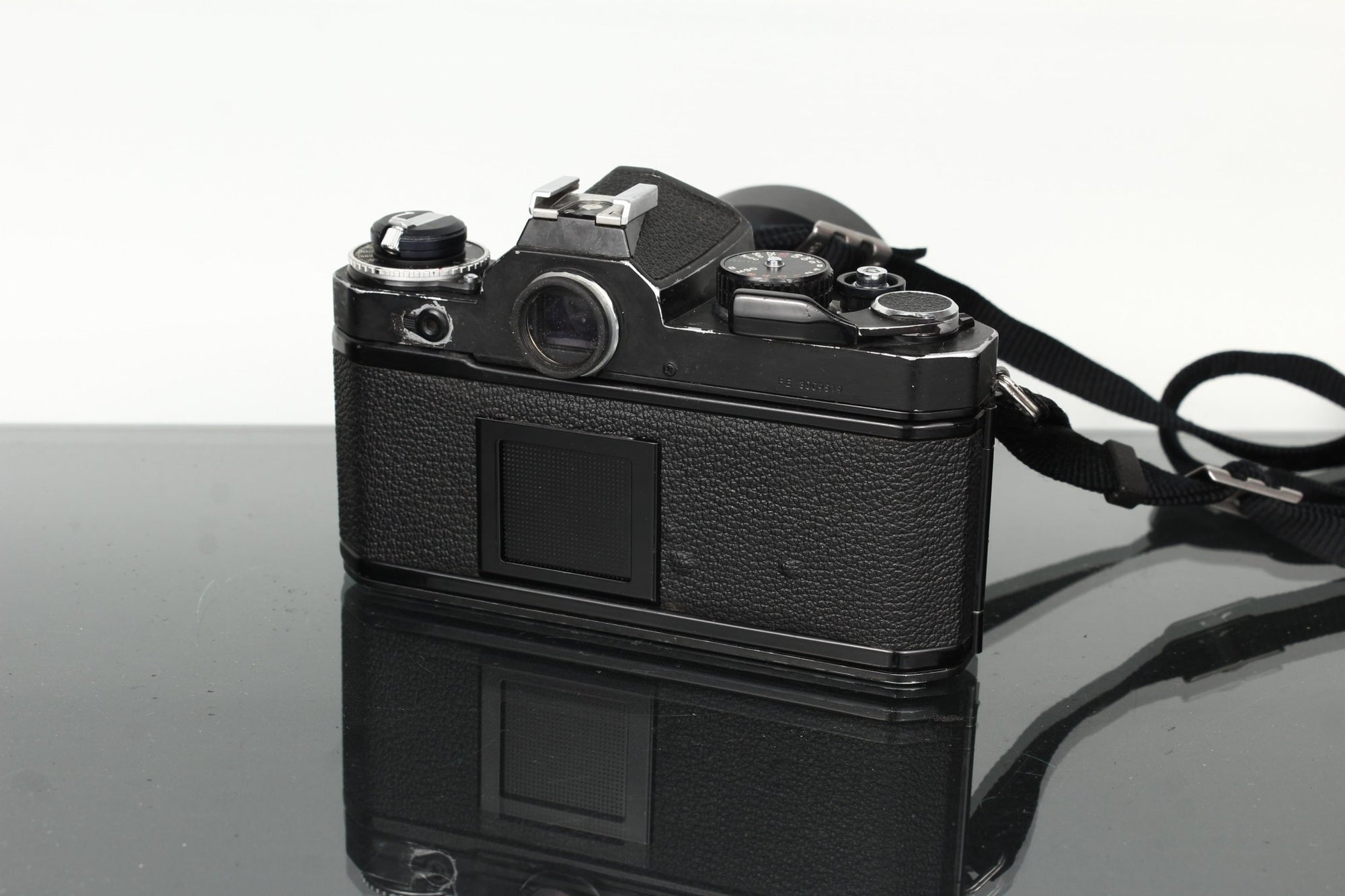 Nikon PE + Nikon Lens Series E 100mm f/2.8 - Dutch|Thrift