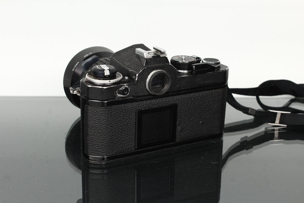 Nikon PE + Nikon Lens Series E 100mm f/2.8 - Dutch|Thrift
