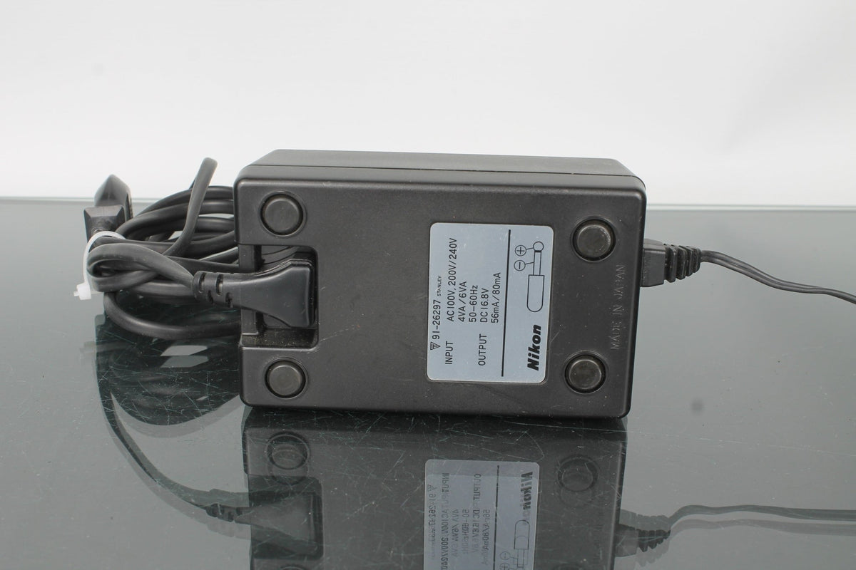 Nikon Quick Charger MH - 2 - Dutch|Thrift