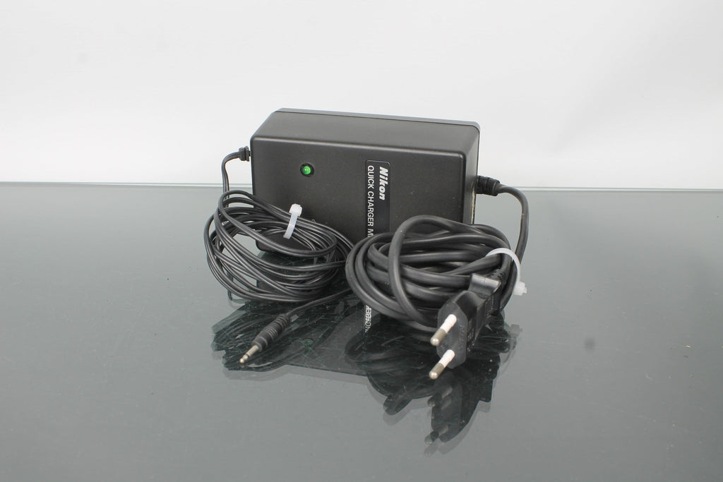 Nikon Quick Charger MH - 2 - Dutch|Thrift
