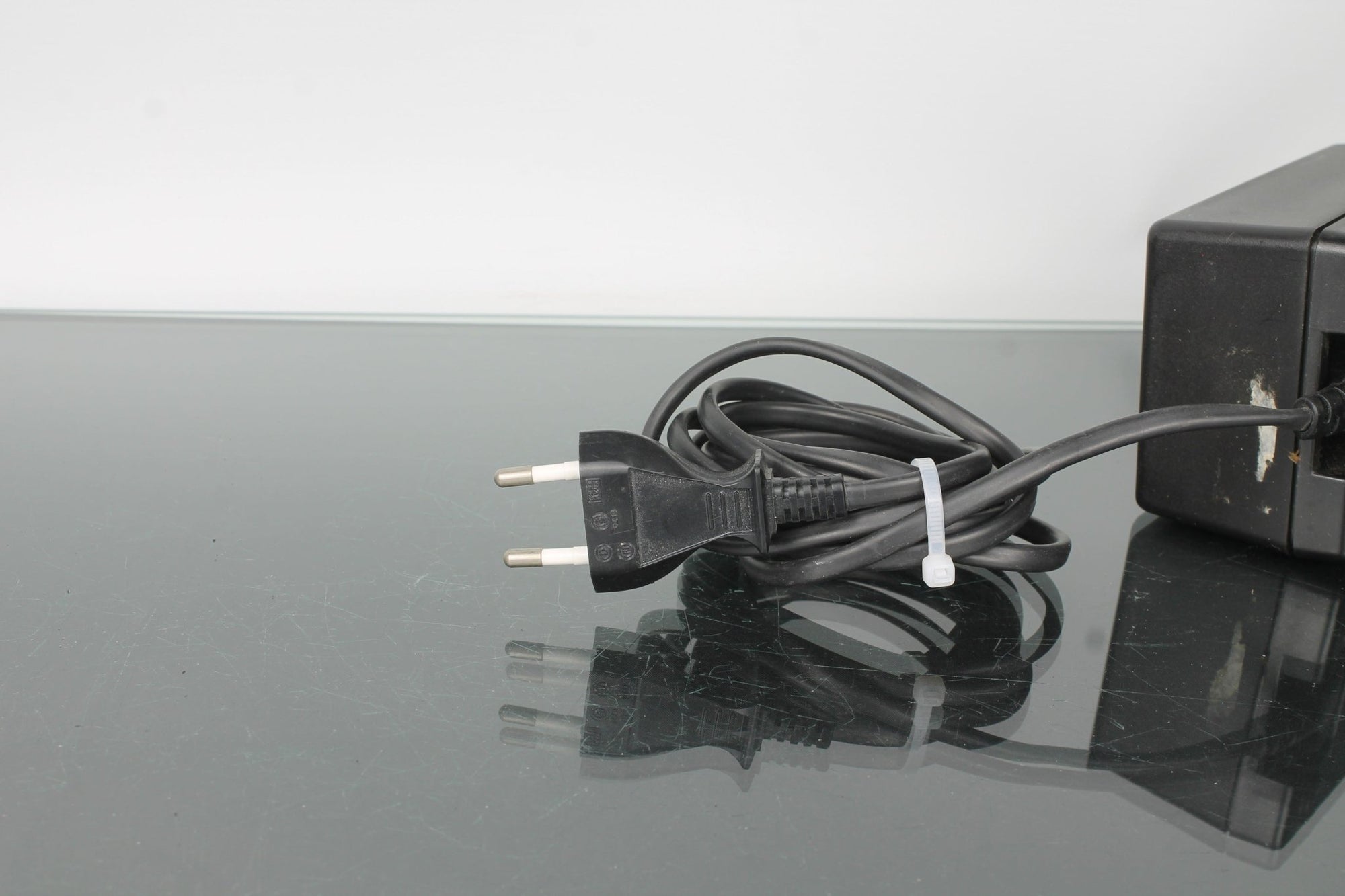 Nikon Quick Charger MH - 2 - Dutch|Thrift
