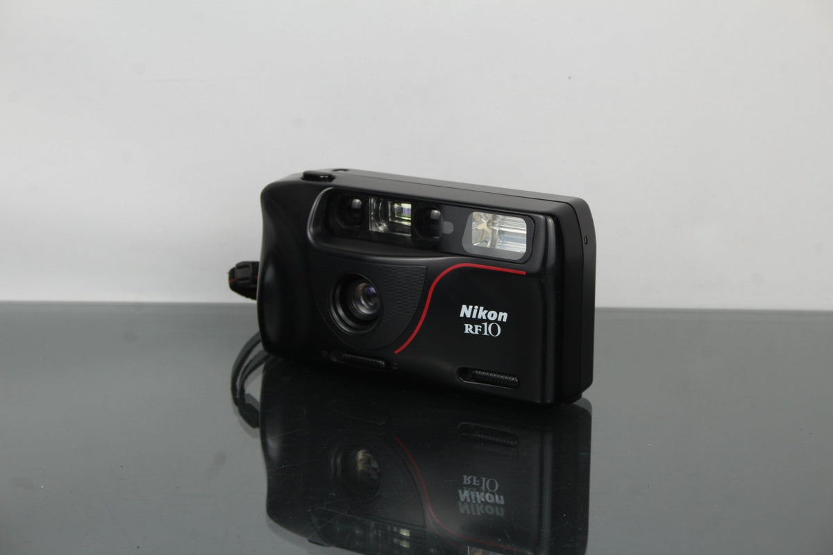 Nikon RF10 – Dutch|Thrift