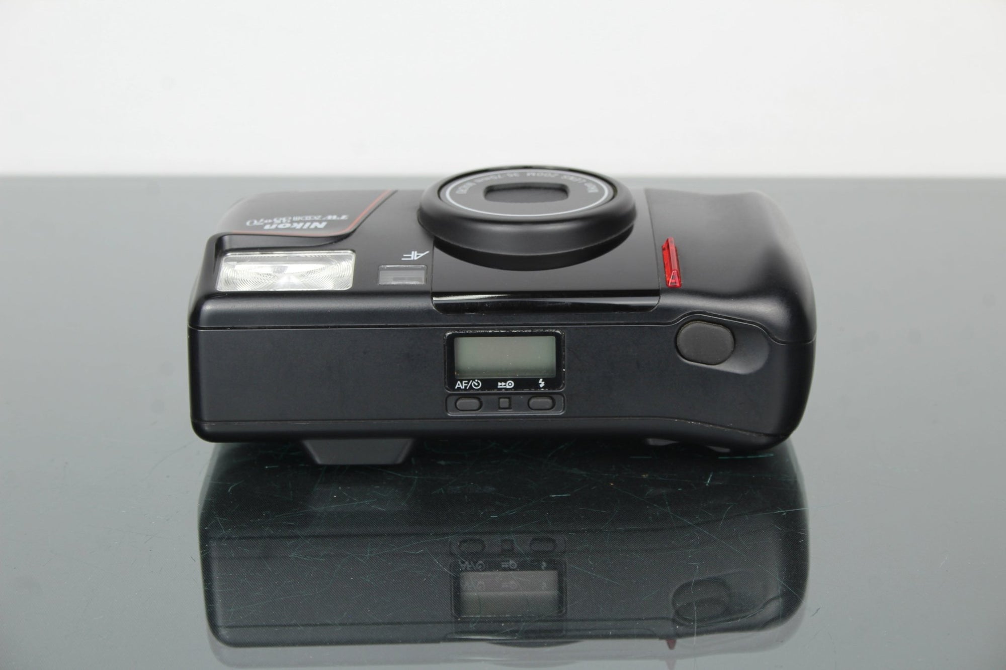 Nikon TW Zoom 35 - 70 - Dutch|Thrift