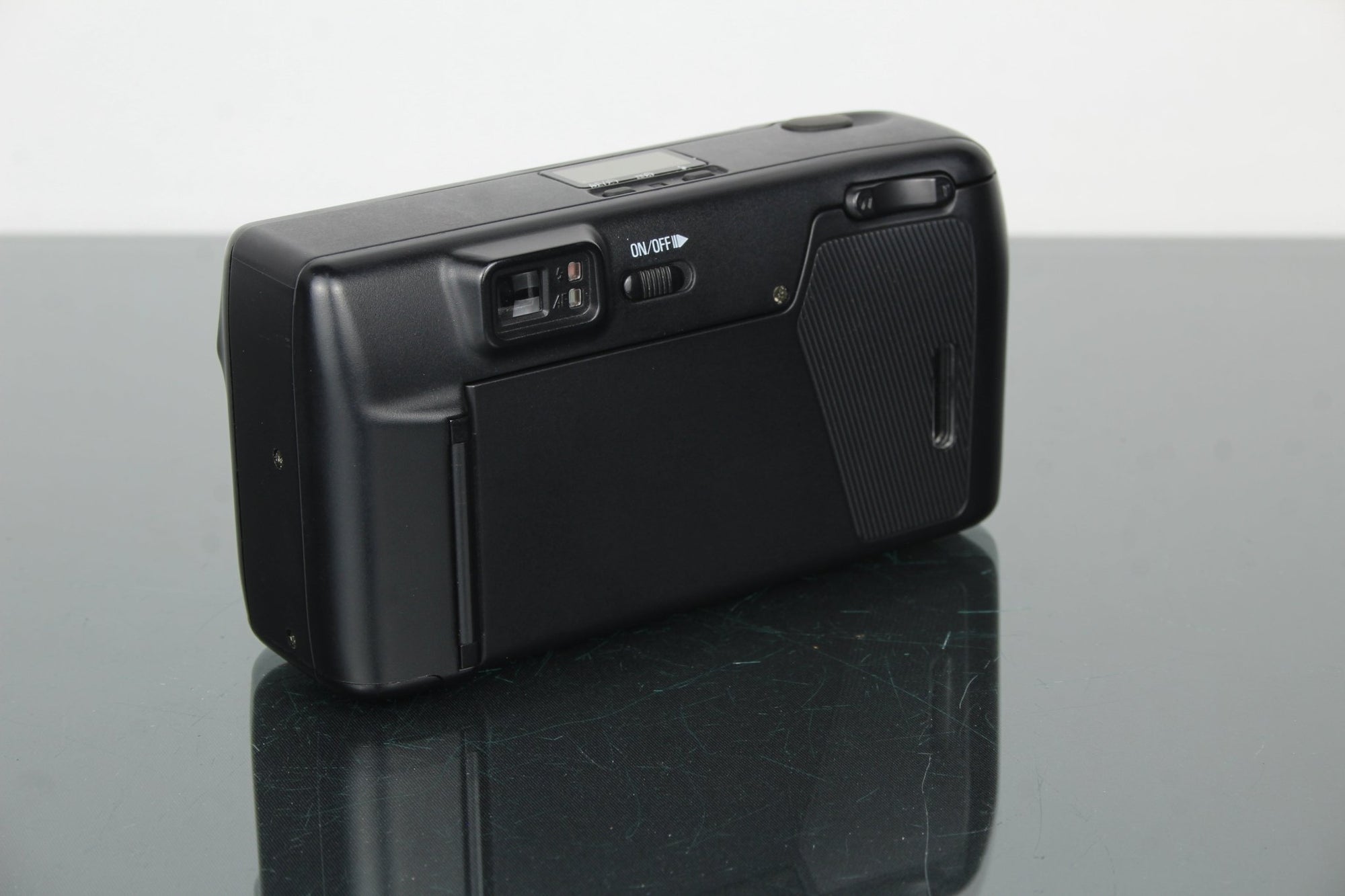 Nikon TW Zoom 35 - 70 - Dutch|Thrift