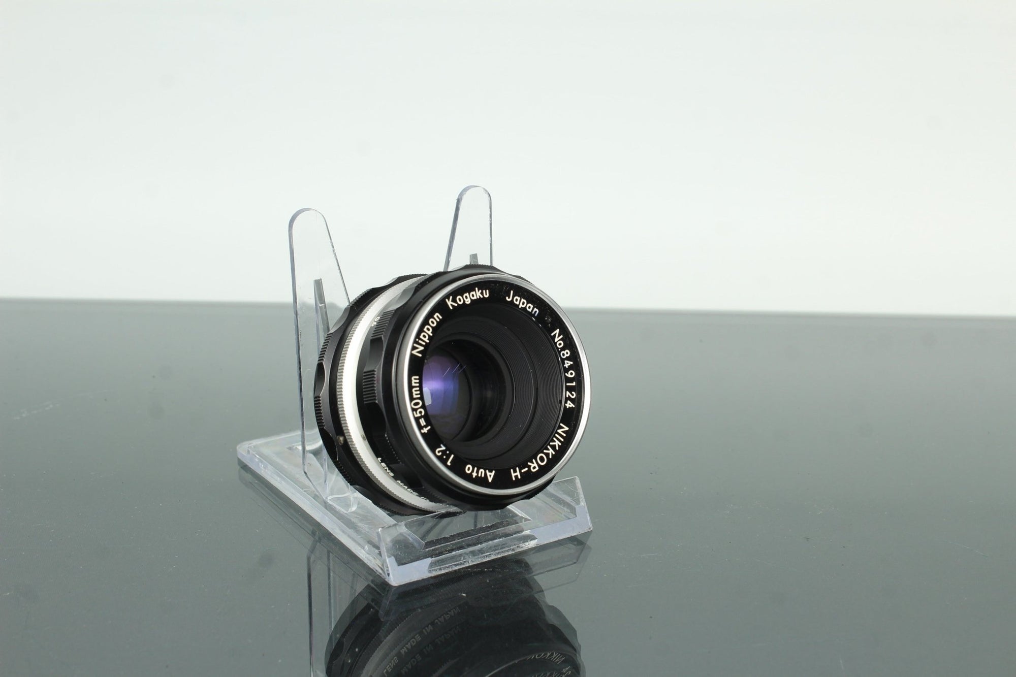 Nippon Kogaku NIKKOR - H Auto 50mm f/2 - Dutch|Thrift