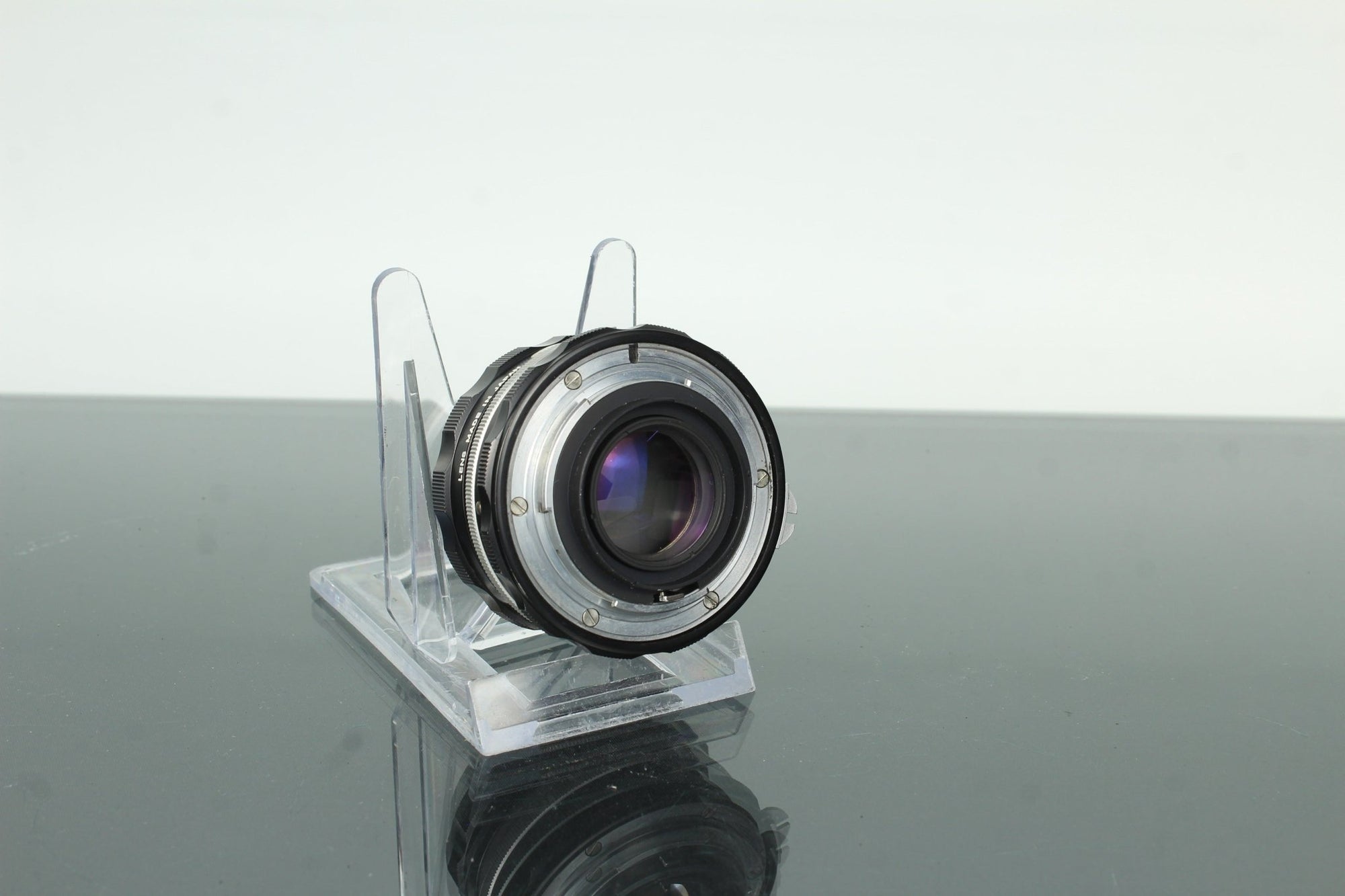 Nippon Kogaku NIKKOR - H Auto 50mm f/2 - Dutch|Thrift