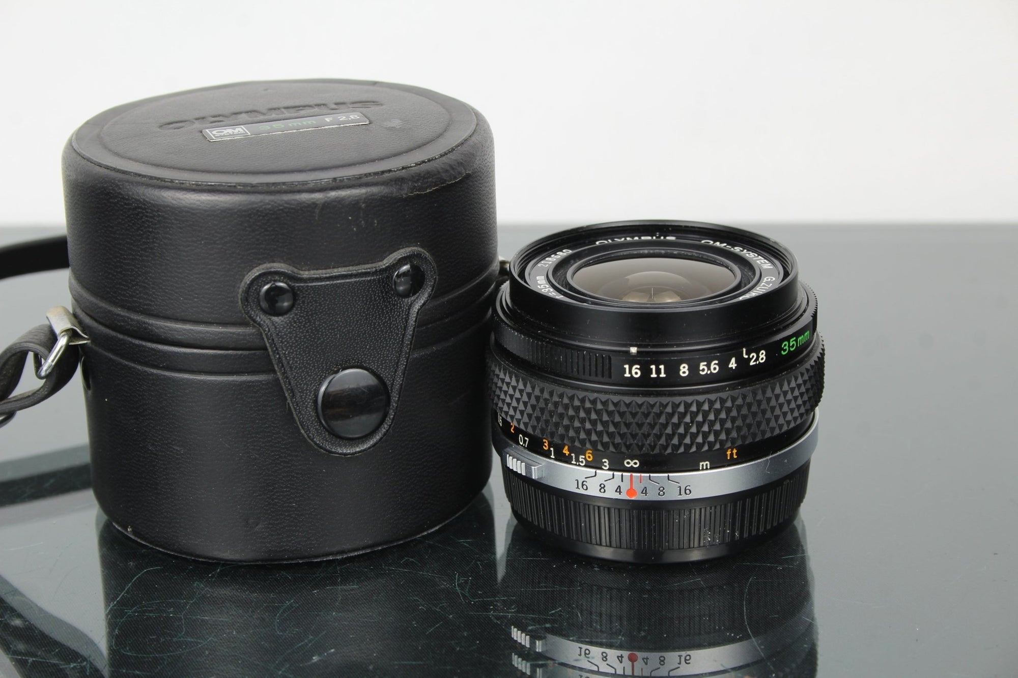 Olympus 1:2.8 F=35mm (OM Mount) - Dutch|Thrift