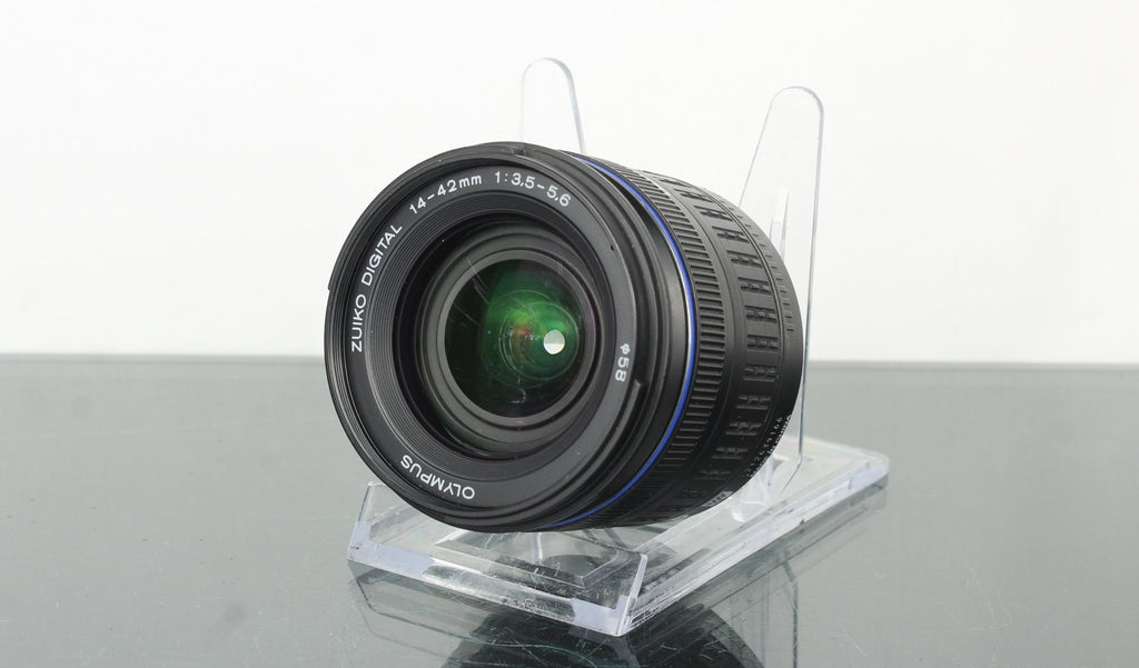 Olympus 14 - 42mm 1:3.5 - 5.6 ED 4/3 mount - Dutch|Thrift