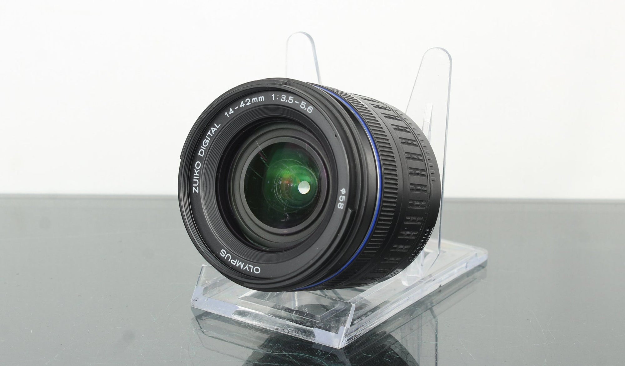Olympus 14 - 42mm 1:3.5 - 5.6 ED 4/3 mount - Dutch|Thrift