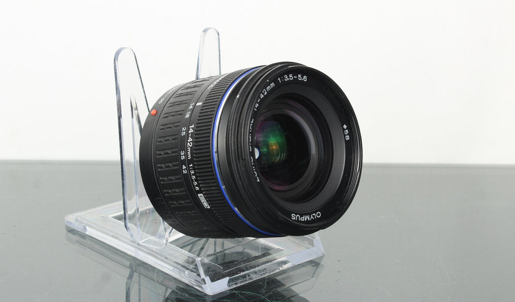 Olympus 14 - 42mm 1:3.5 - 5.6 ED 4/3 mount - Dutch|Thrift