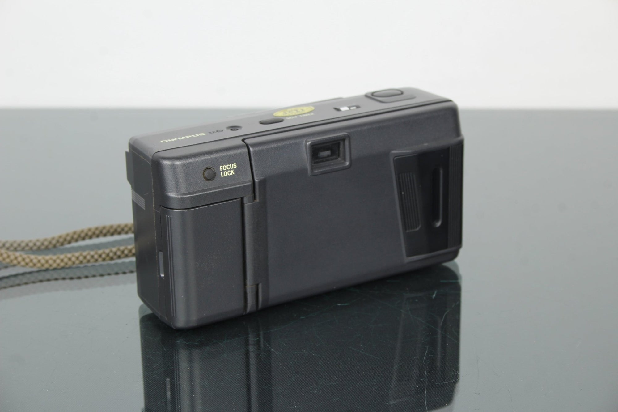 Olympus AF - 1 - Dutch|Thrift