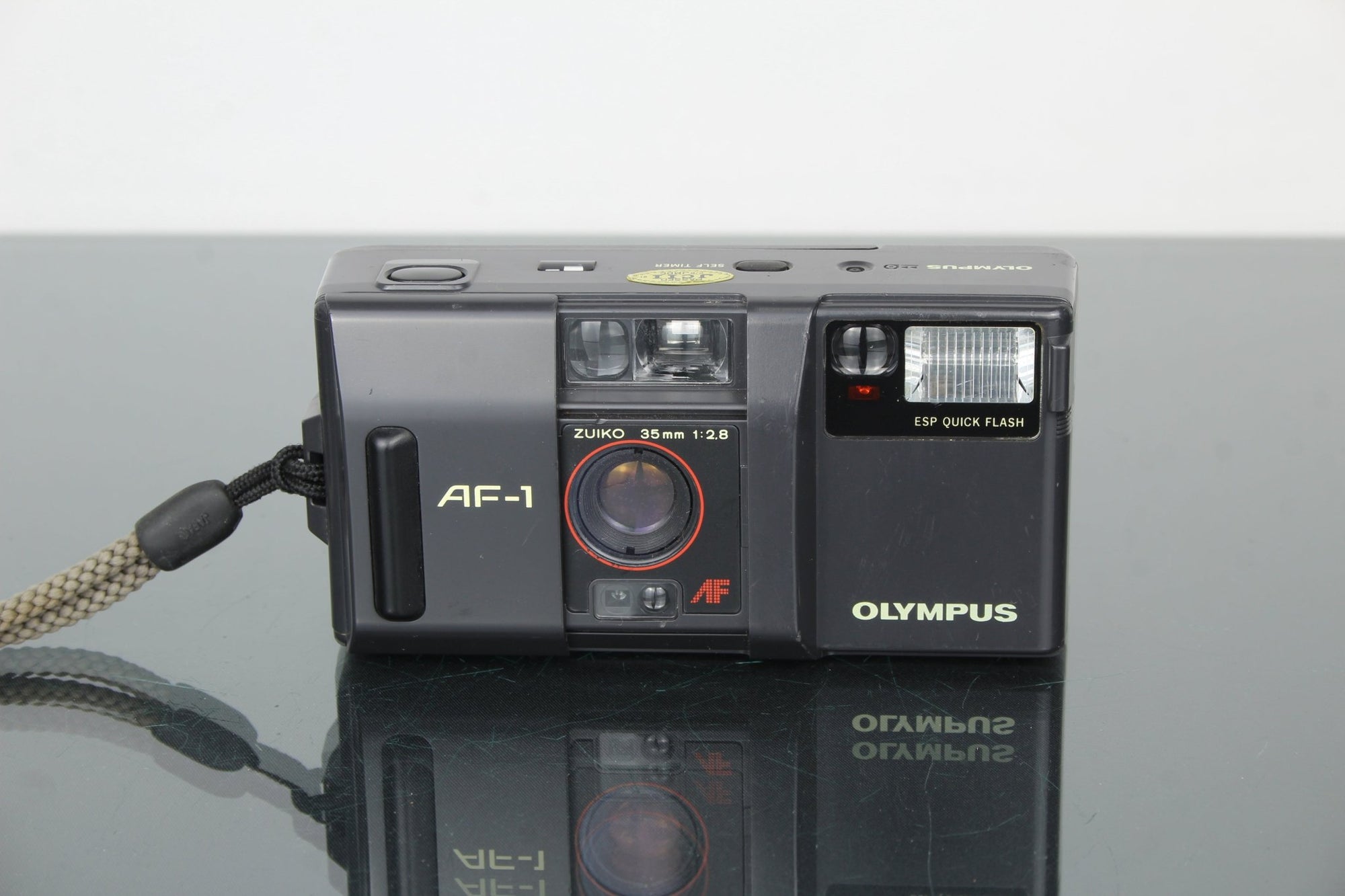 Olympus AF - 1 - Dutch|Thrift