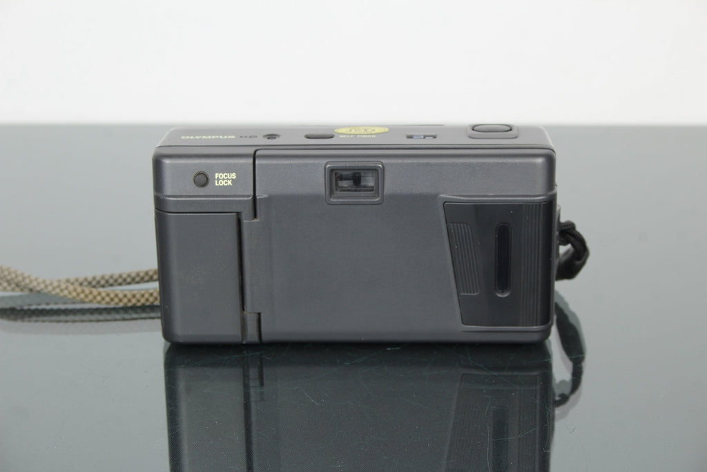 Olympus AF - 1 - Dutch|Thrift