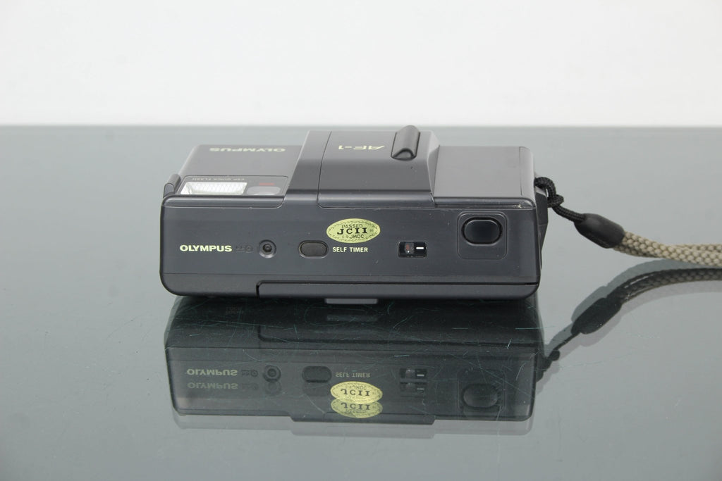 Olympus AF - 1 - Dutch|Thrift