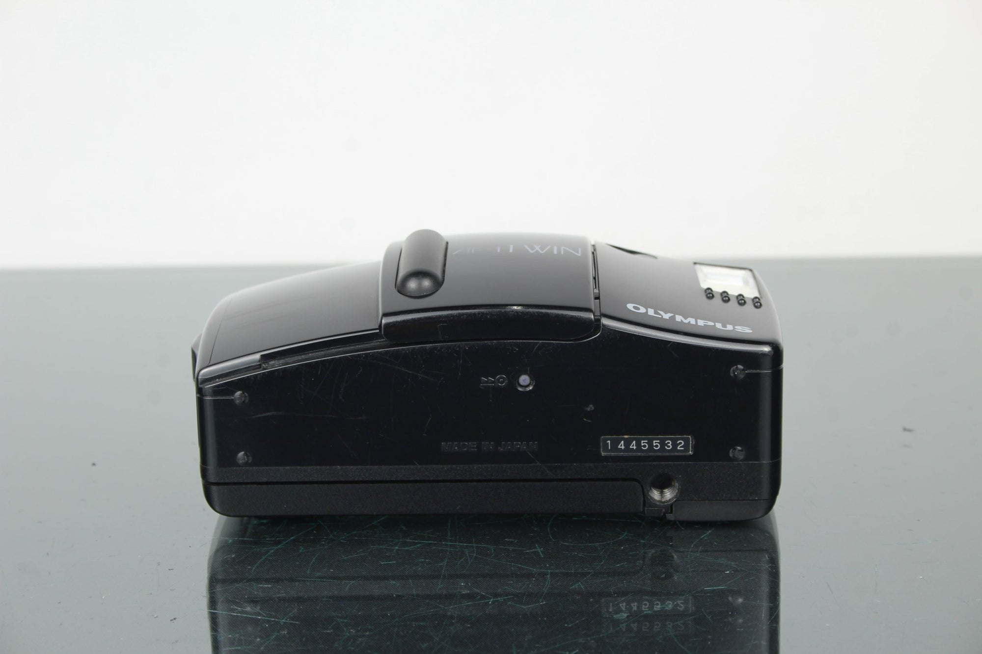 Olympus AF - 1 Twin - Dutch|Thrift