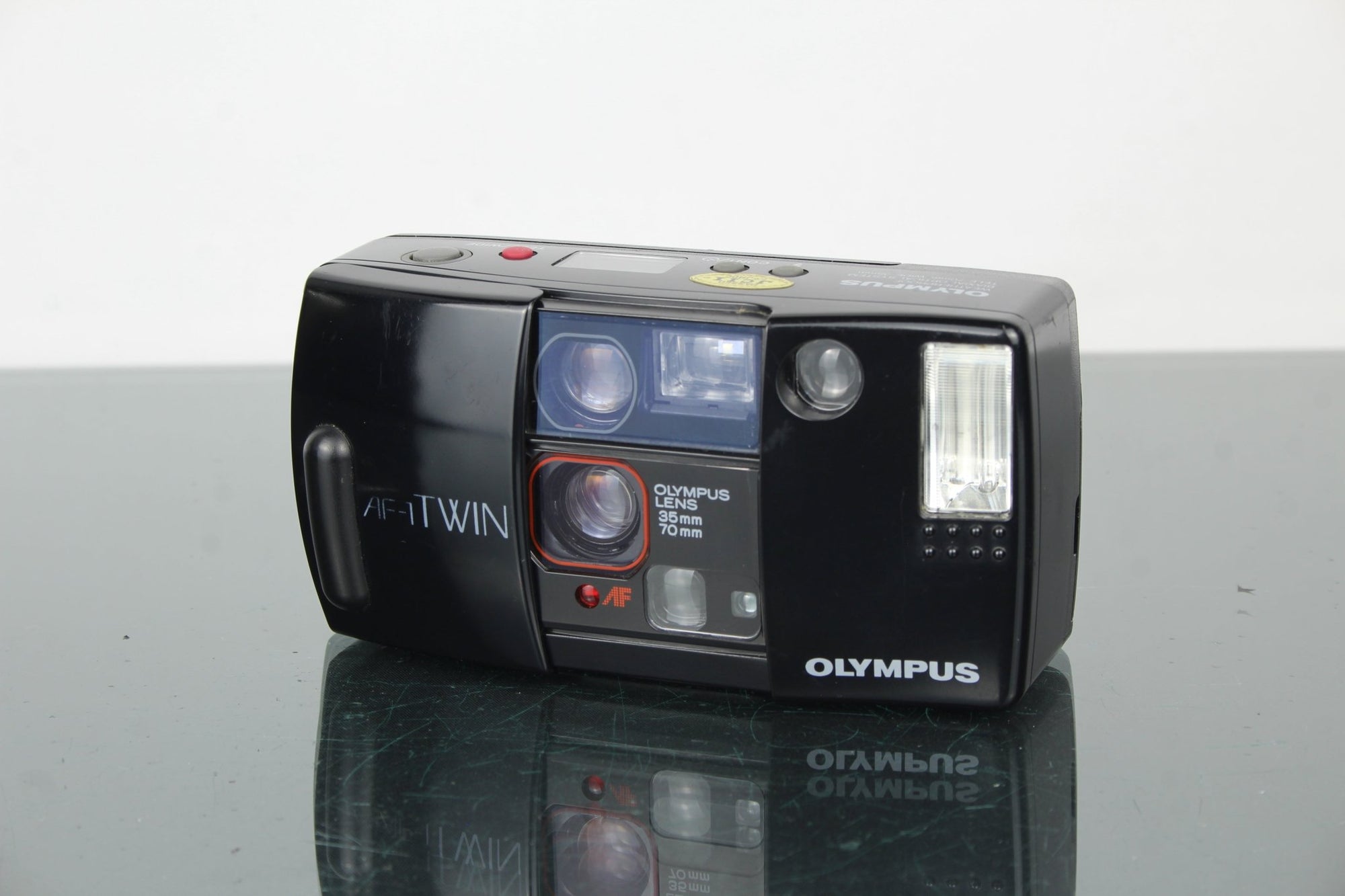 Olympus AF - 1 Twin - Dutch|Thrift