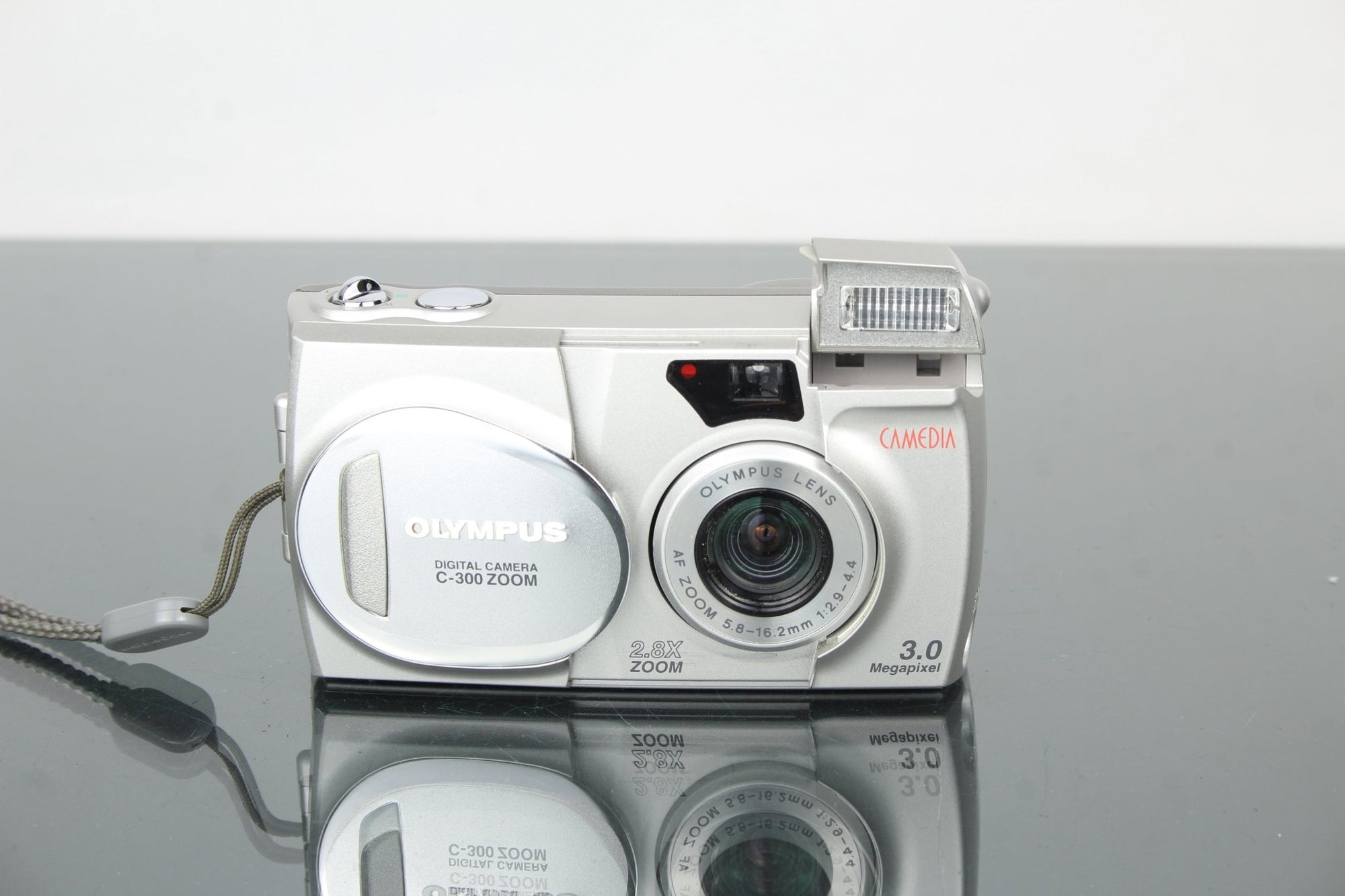 Olympus Camedia C - 300 Zoom - Dutch|Thrift