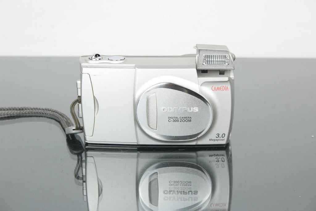 Olympus Camedia C - 300 Zoom - Dutch|Thrift