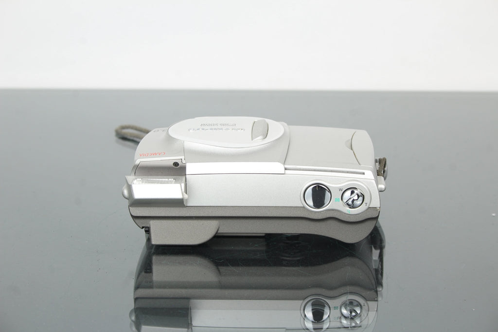 Olympus Camedia C - 300 Zoom - Dutch|Thrift