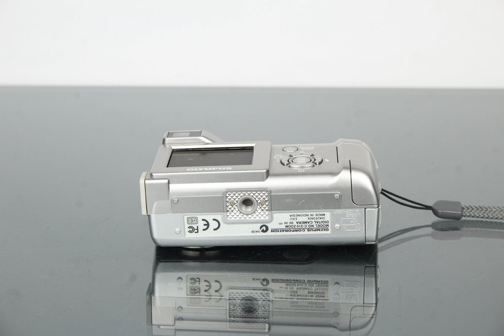 Olympus Camedia C - 310 Zoom - Dutch|Thrift