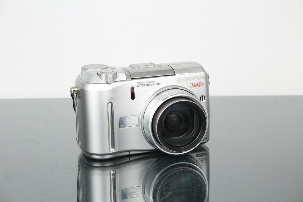Olympus CAMEDIA C - 750 - Dutch|Thrift