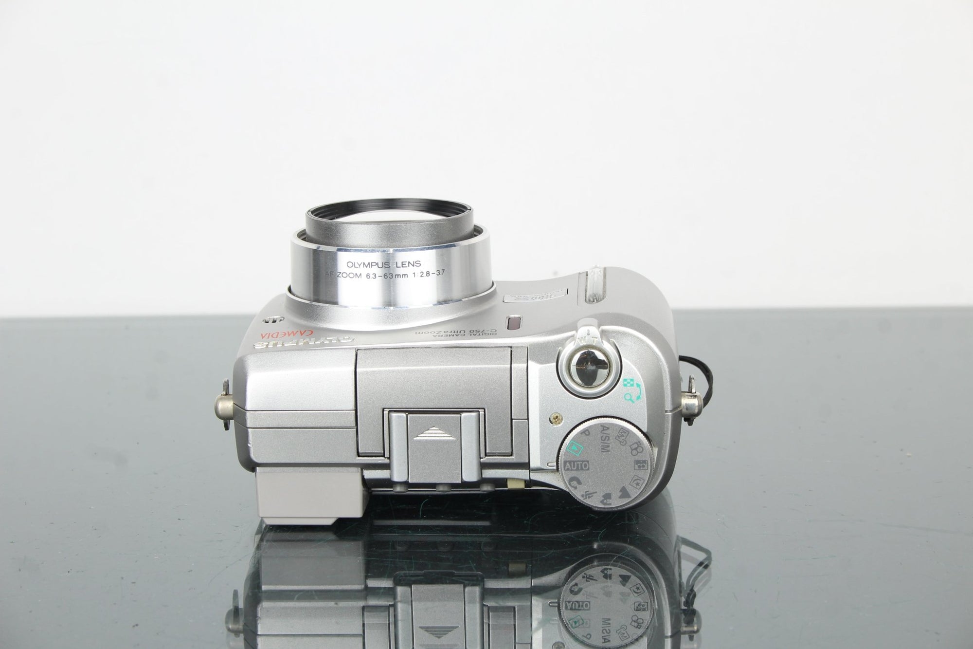 Olympus CAMEDIA C - 750 - Dutch|Thrift