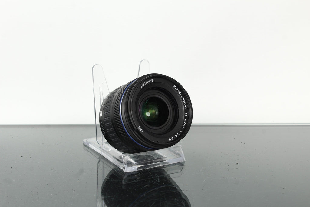 Olympus D 14 - 42mm 1:3.5 - 5.6 - Dutch|Thrift