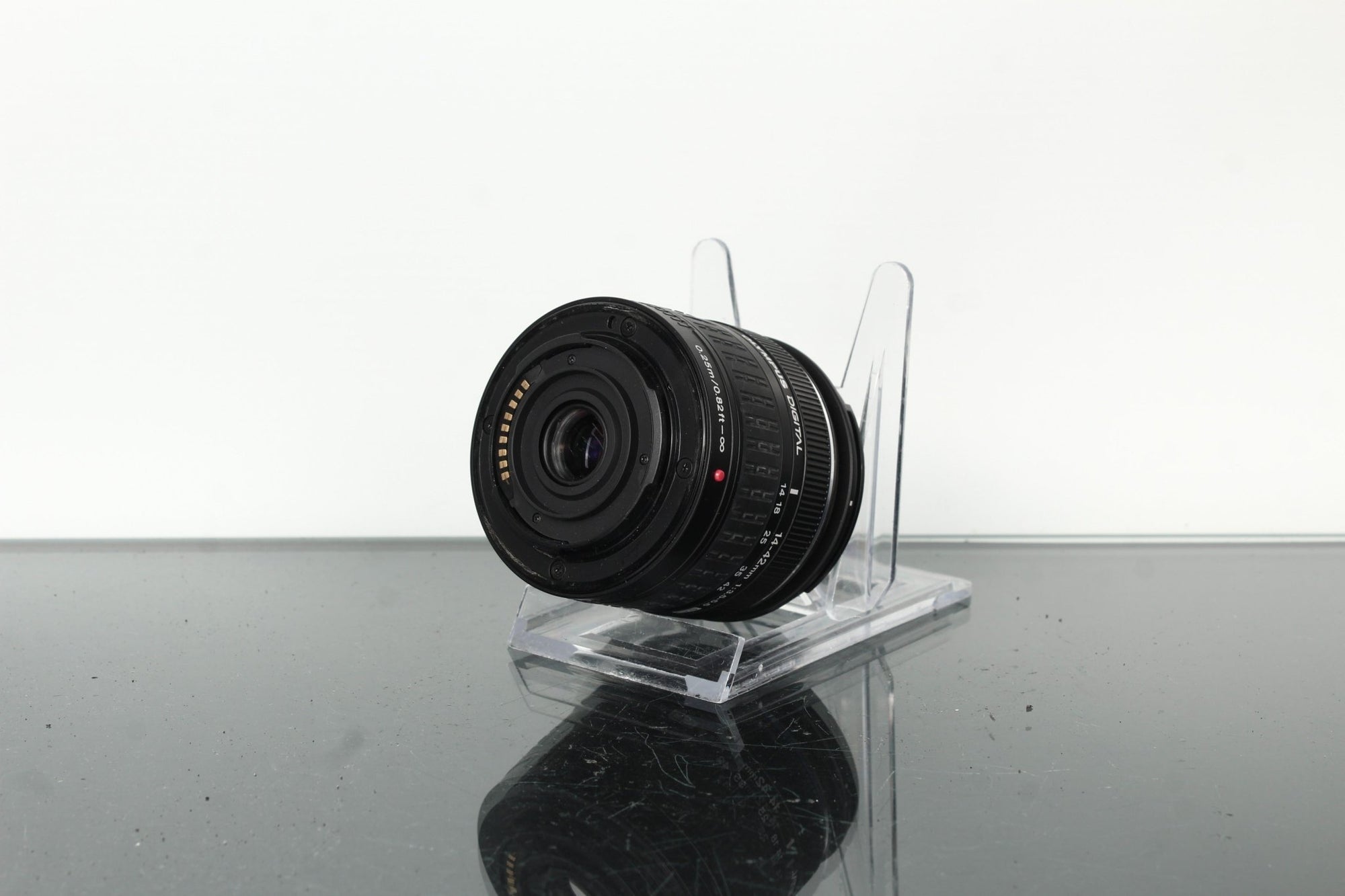 Olympus D 14 - 42mm 1:3.5 - 5.6 - Dutch|Thrift