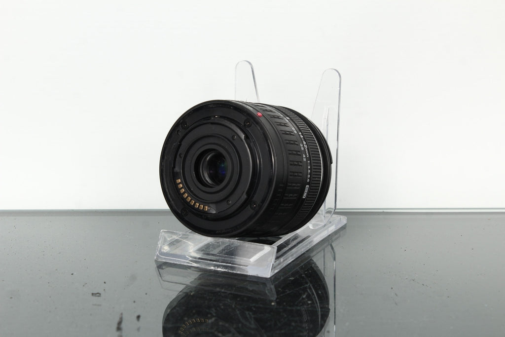 Olympus D 14 - 42mm 1:3.5 - 5.6 - Dutch|Thrift
