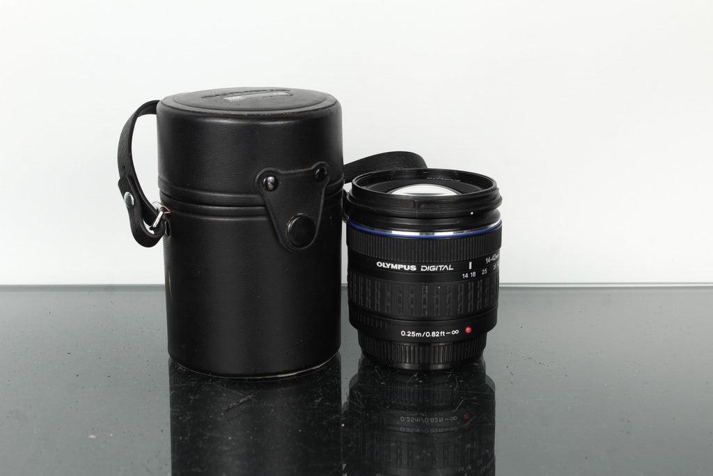 Olympus D 14 - 42mm 1:3.5 - 5.6 - Dutch|Thrift