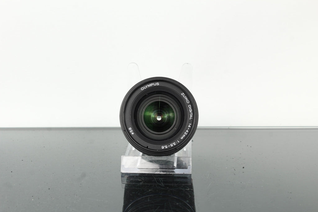 Olympus D 14 - 42mm 1:3.5 - 5.6 - Dutch|Thrift