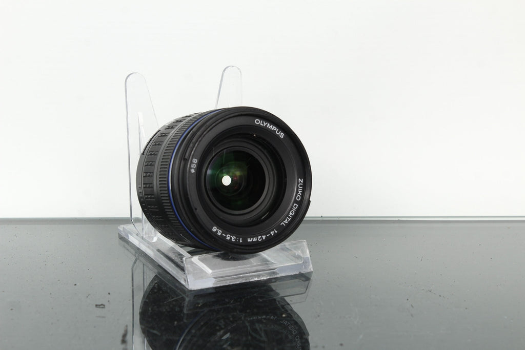 Olympus D 14 - 42mm 1:3.5 - 5.6 - Dutch|Thrift