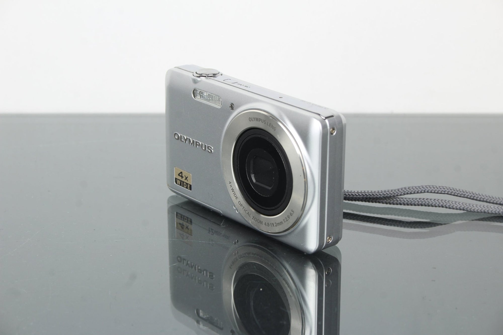 Olympus D - 700 - Dutch|Thrift