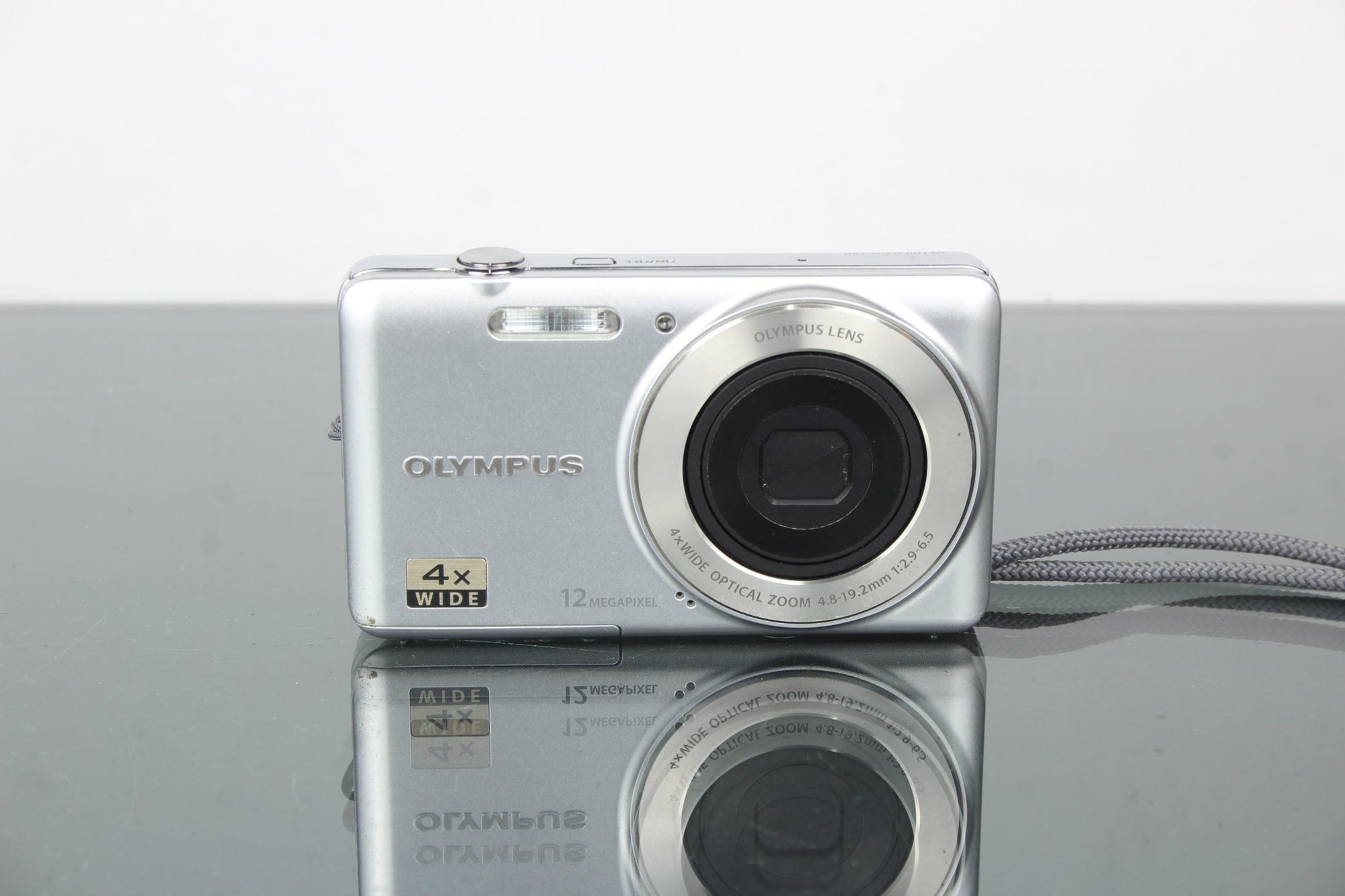 Olympus D - 700 - Dutch|Thrift