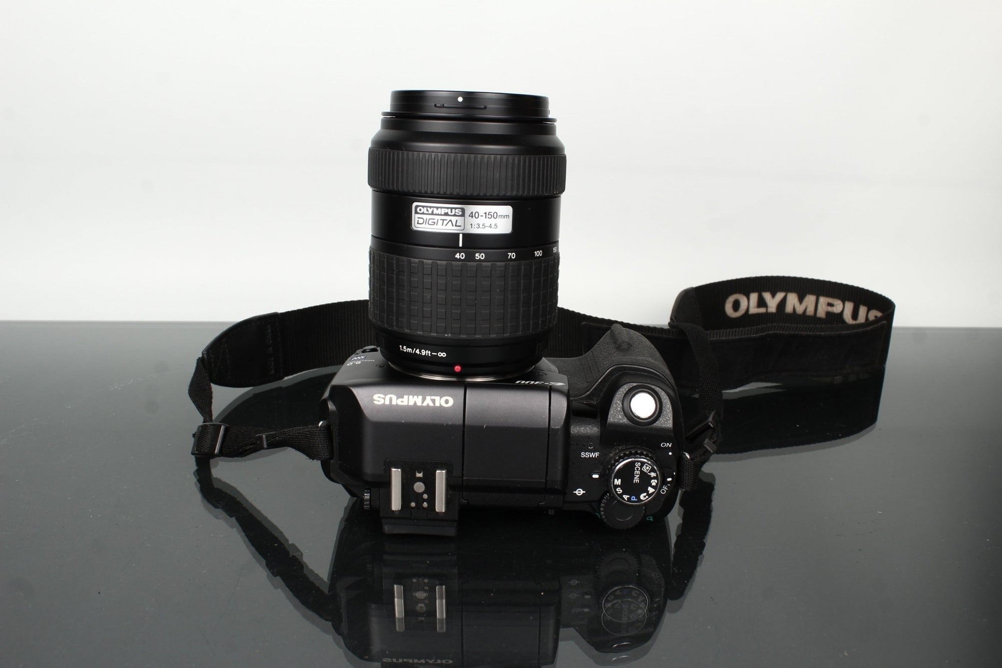 Olympus E - 300 + Zuiko 40 - 150mm f/3.5 - 4.5 - Dutch|Thrift