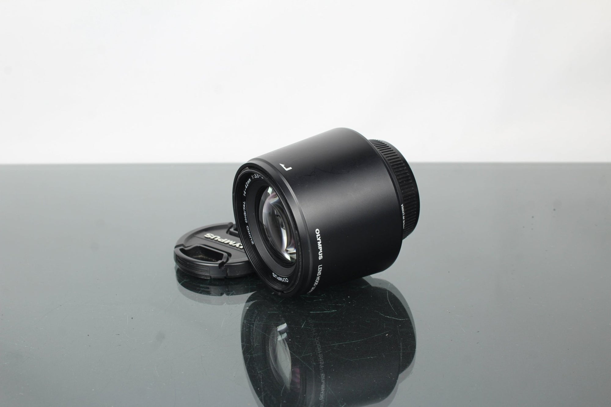 Olympus E - 420 + 14 - 42mm 1:3.5 - 5.6 lens - Dutch|Thrift