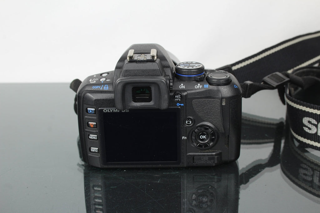 Olympus E - 420 + 14 - 42mm 1:3.5 - 5.6 lens - Dutch|Thrift