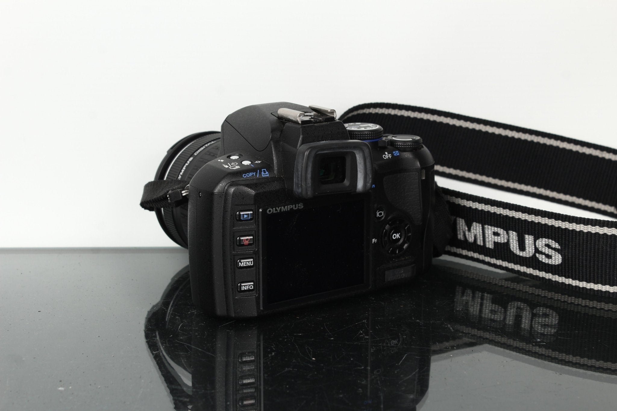 Olympus E-420 DSLR Camera Kit with 14-42mm Lens & Charger – Dutch