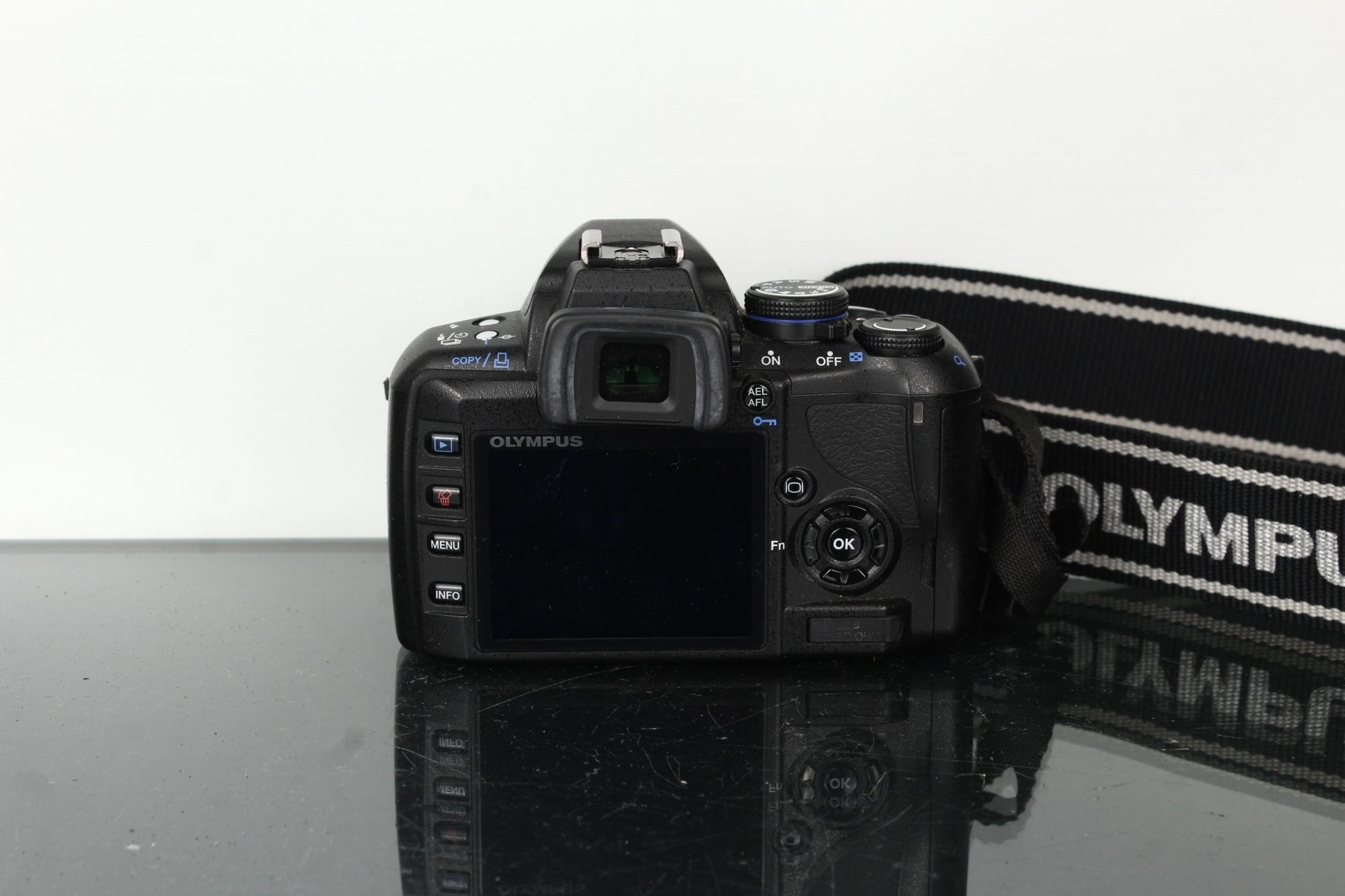 Olympus E - 420 + Olympus 14 - 42mm 1:3.5 - 5.6 - Dutch|Thrift