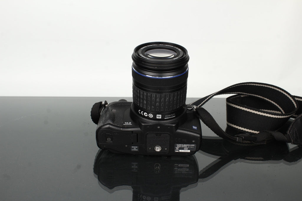 Olympus E - 420 + Zuiko Digital 40 - 150mm 1:4 - 5.6 - Dutch|Thrift