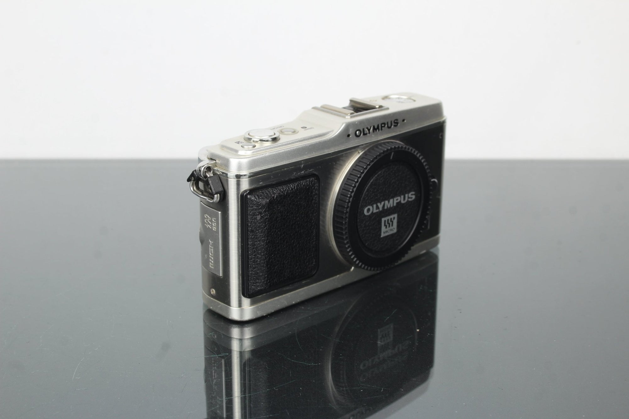 Olympus E - P1 - Dutch|Thrift