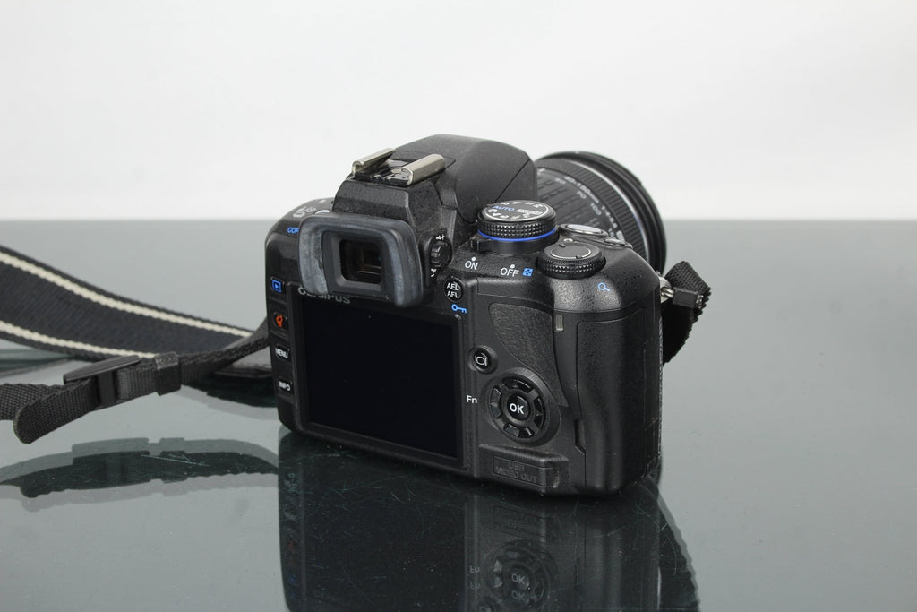 Olympus E420 + 40 - 150mm 1:4 - 5.6 lens - Dutch|Thrift