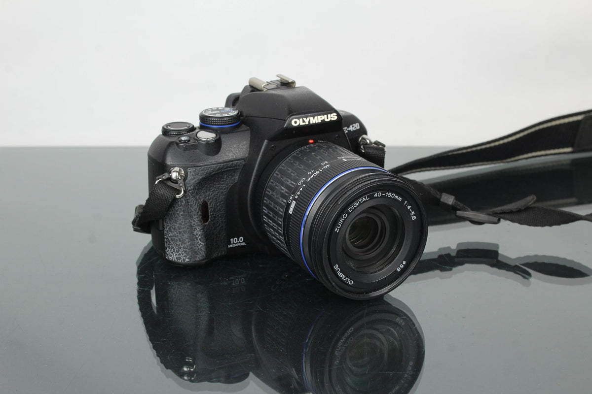 Olympus E420 + 40 - 150mm 1:4 - 5.6 lens - Dutch|Thrift