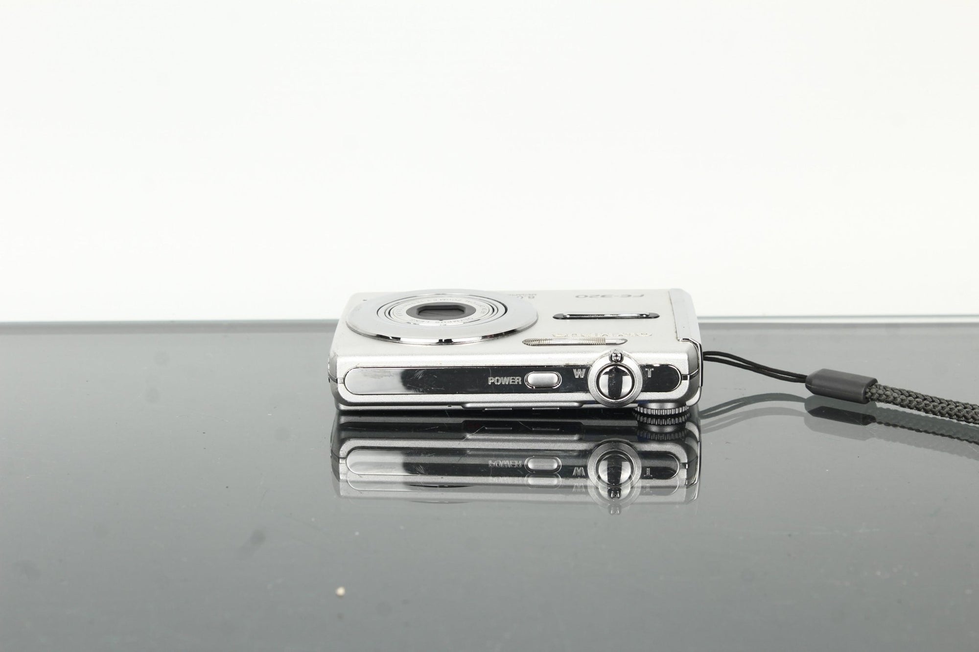 Olympus FE - 320 - Dutch|Thrift