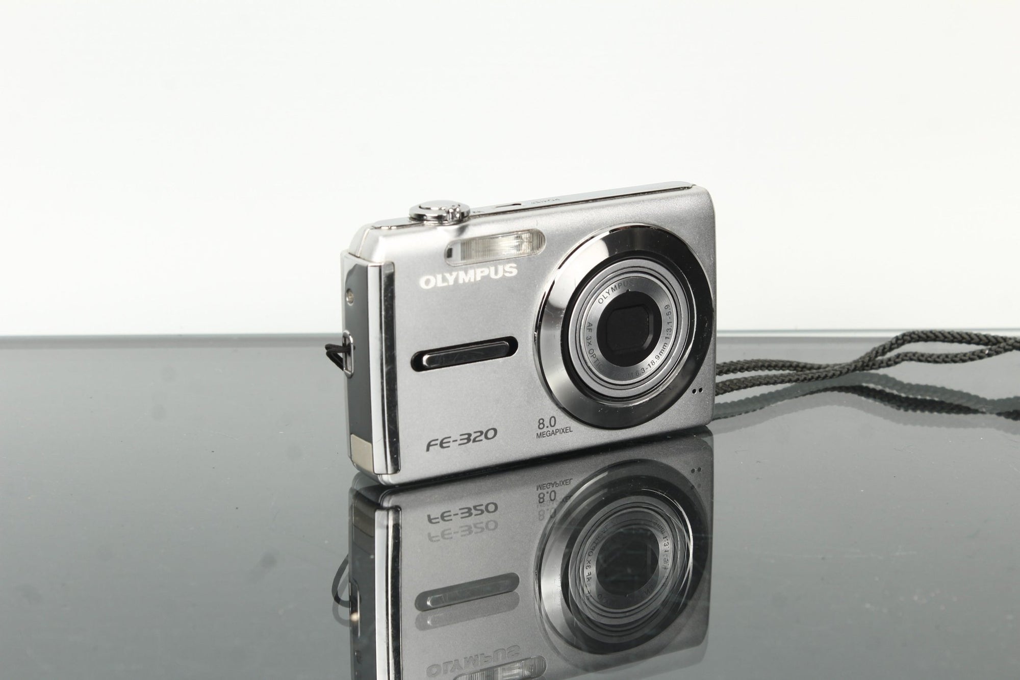 Olympus FE - 320 - Dutch|Thrift