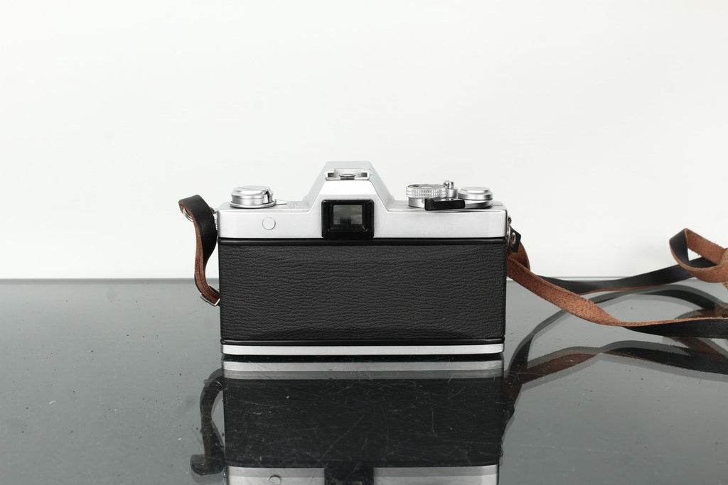 Olympus FTL + Olympus Auto - S 1:1.4 50mm - Dutch|Thrift