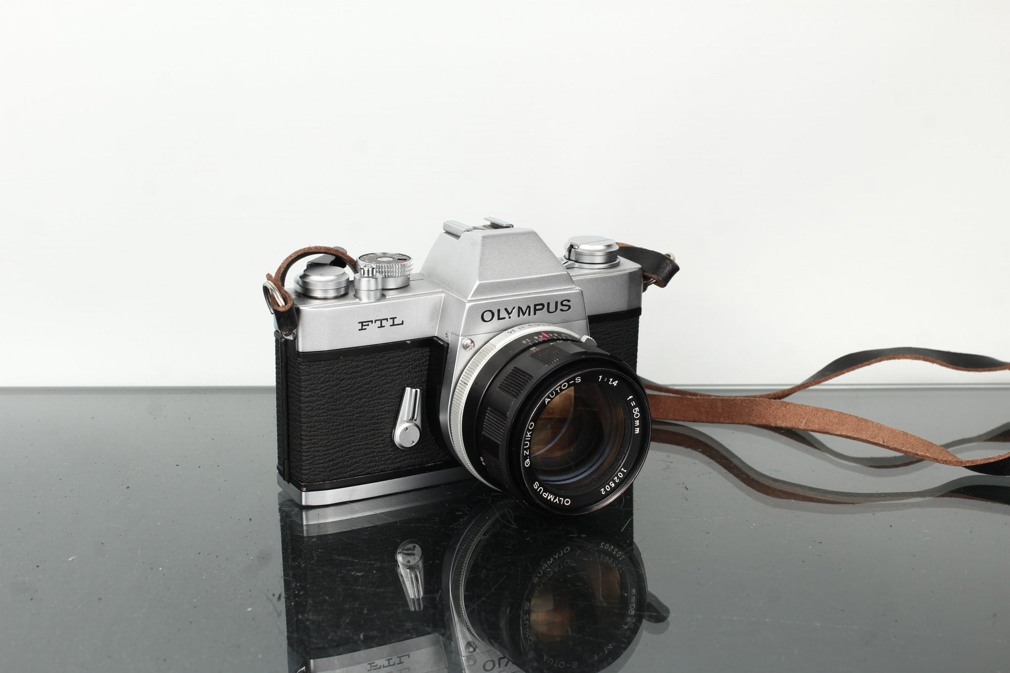 Olympus FTL + Olympus Auto - S 1:1.4 50mm - Dutch|Thrift