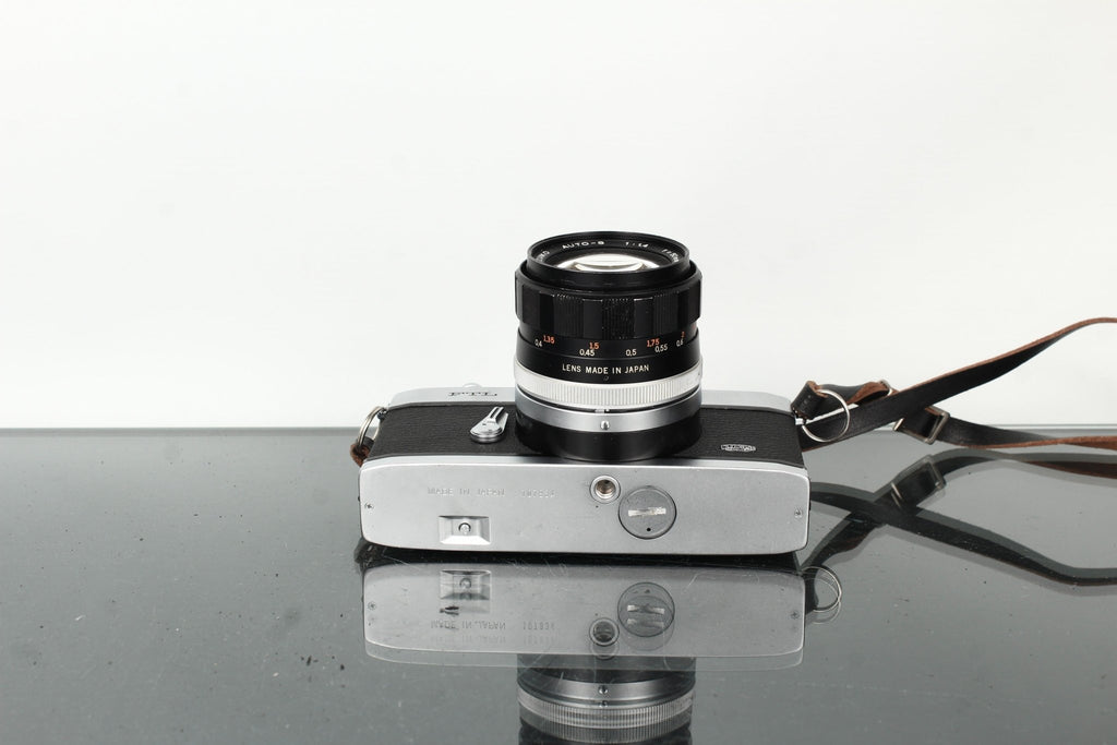 Olympus FTL + Olympus Auto - S 1:1.4 50mm - Dutch|Thrift