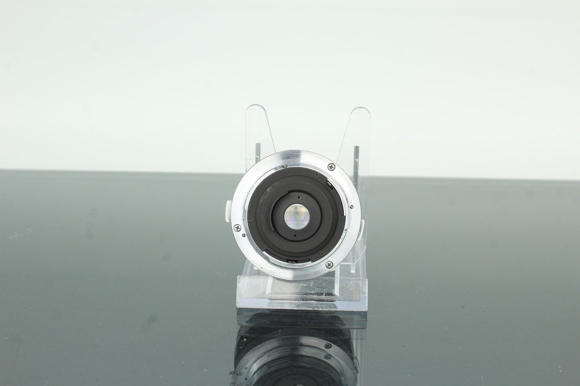 Olympus G.Zuiko Auto - W 28mm f/3.5 - Dutch|Thrift